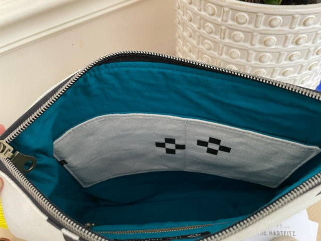 Hartfitz Crossbody