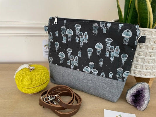 Hartfitz Crossbody